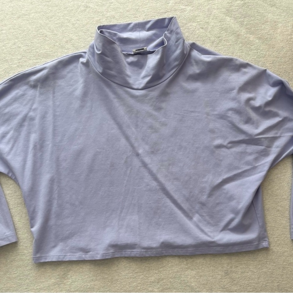 Wilfred Lavender Turtleneck Crop Top